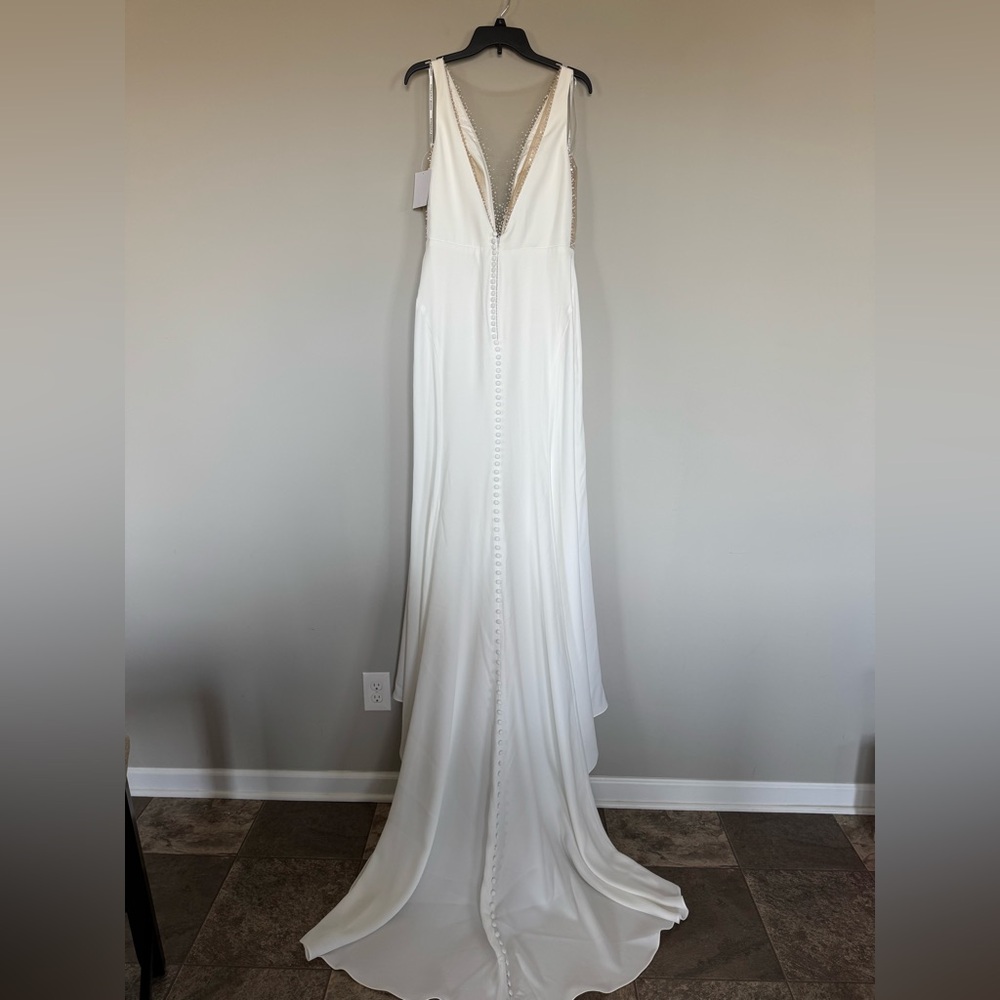 Essense of Australia | Wedding Dress - Picture 4 of 11